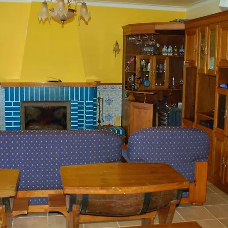 Gasthuis Farmhouse Peniche